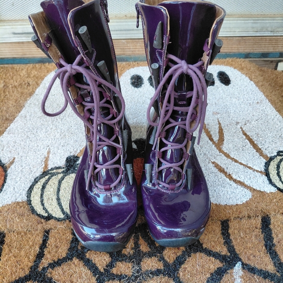 Ahnu Purple Lace-Up Women's Boots - Picture 1 of 10